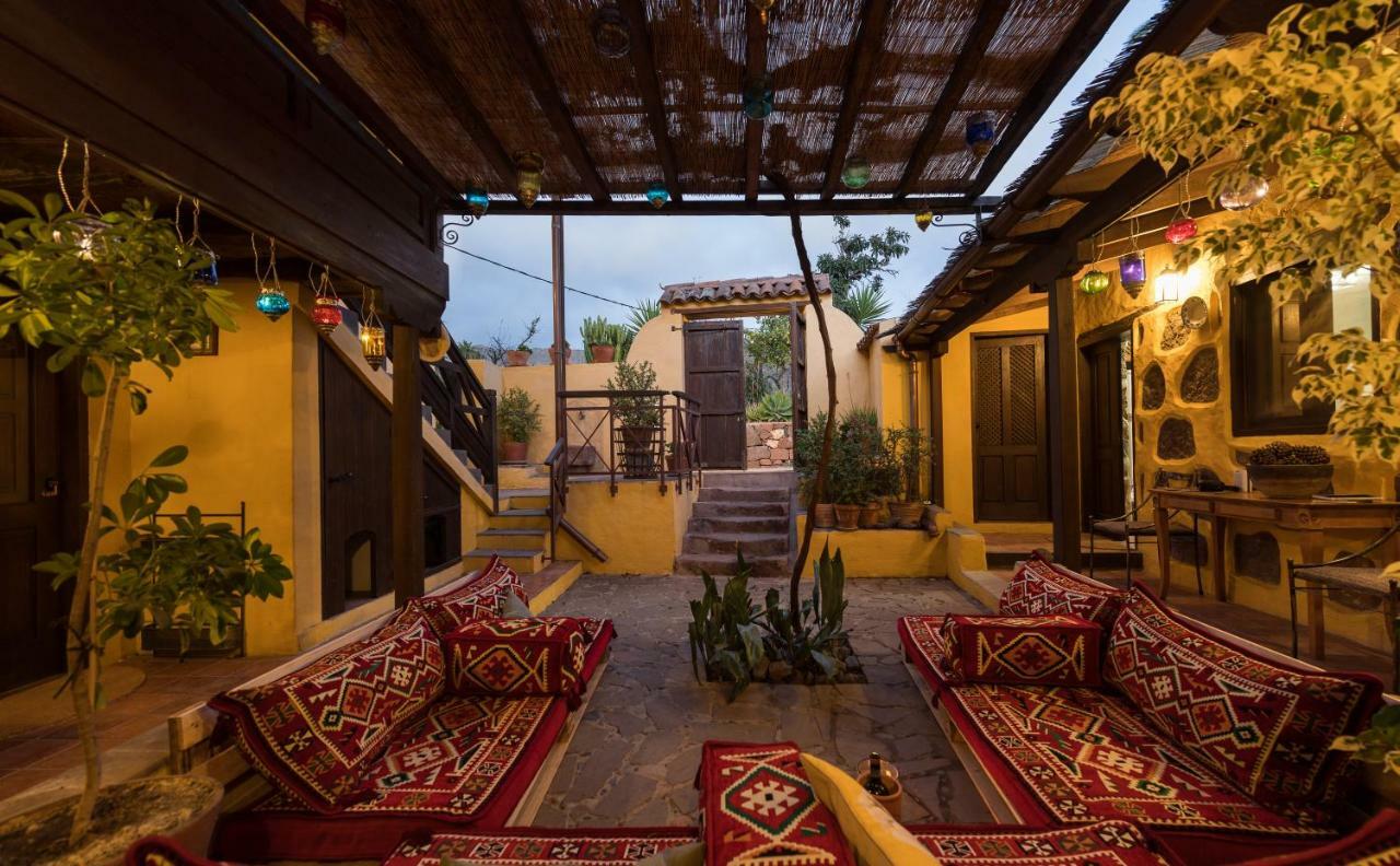 Bohemian Hideaway Finca - 2 Unique Houses With Shared Pool Santa Lucia Quarto foto